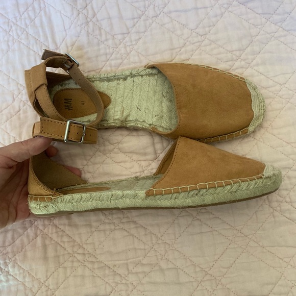 H&M flats - Picture 2 of 4